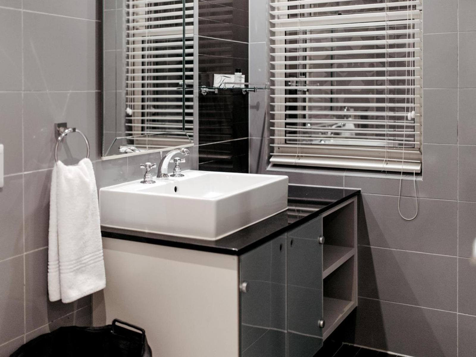 Cape Royale Apartments With Cape Finest Cape Town Room photo