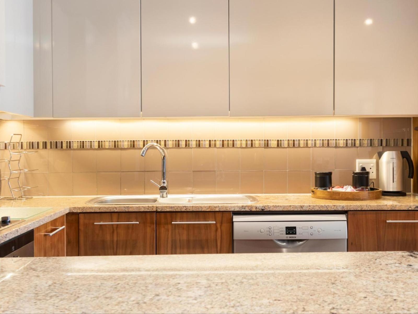 Cape Royale Apartments With Cape Finest Cape Town Room photo