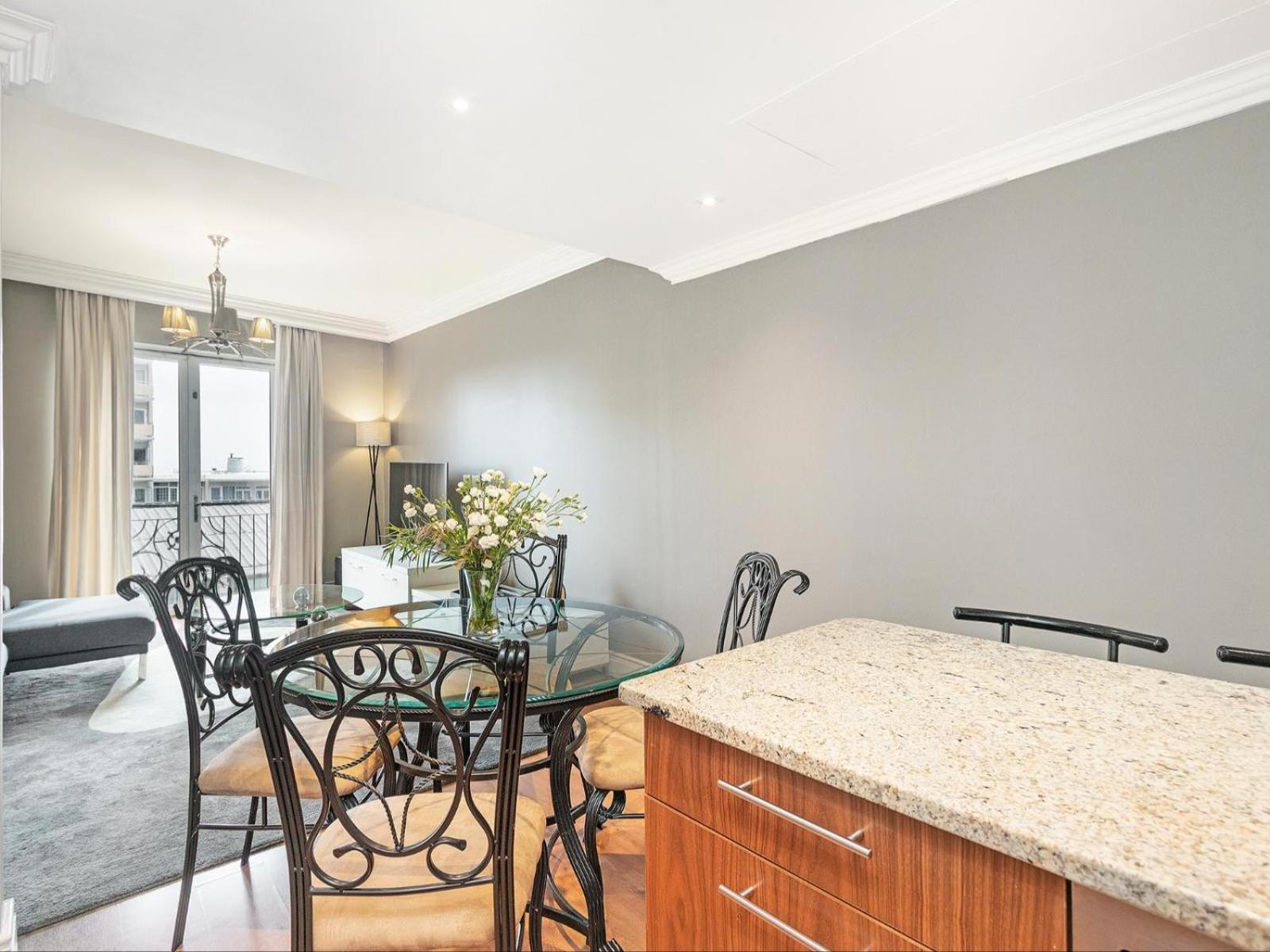 Cape Royale Apartments With Cape Finest Cape Town Room photo