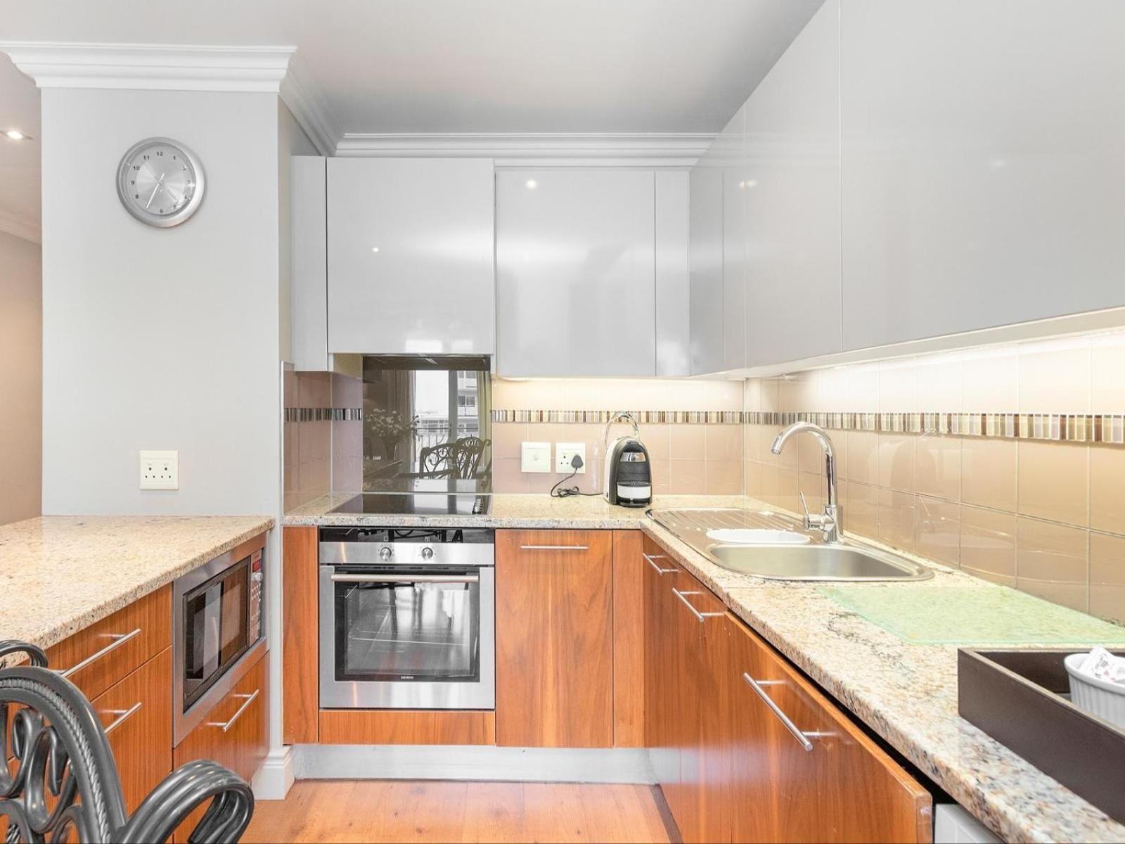 Cape Royale Apartments With Cape Finest Cape Town Room photo