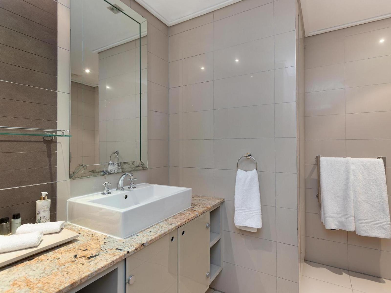 Cape Royale Apartments With Cape Finest Cape Town Exterior photo